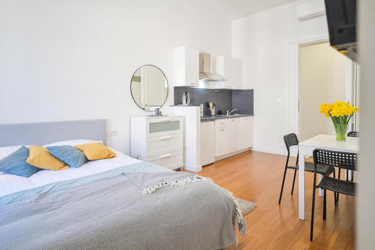 Berry Berry Studio Apartment Zagreb Ngoại thất bức ảnh