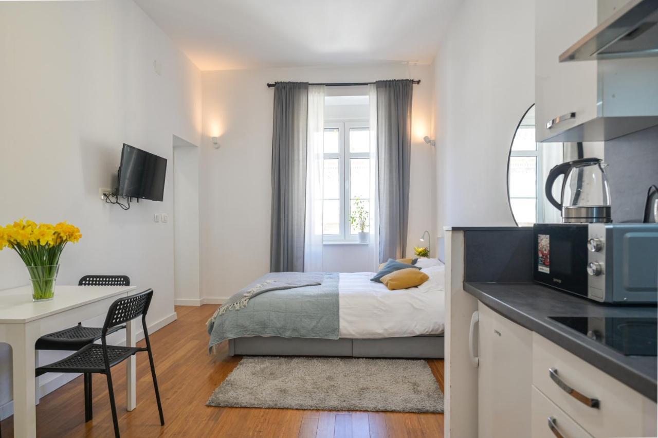 Berry Berry Studio Apartment Zagreb Ngoại thất bức ảnh