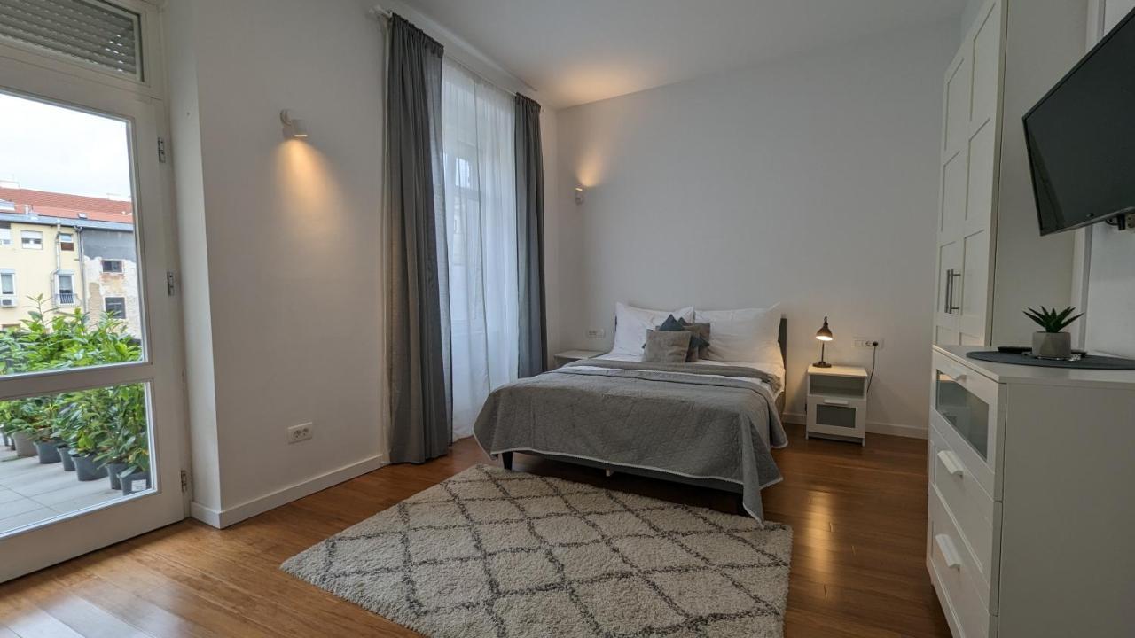 Berry Berry Studio Apartment Zagreb Ngoại thất bức ảnh